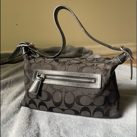 Authentic Coach Handbag - Picture 4 of 13